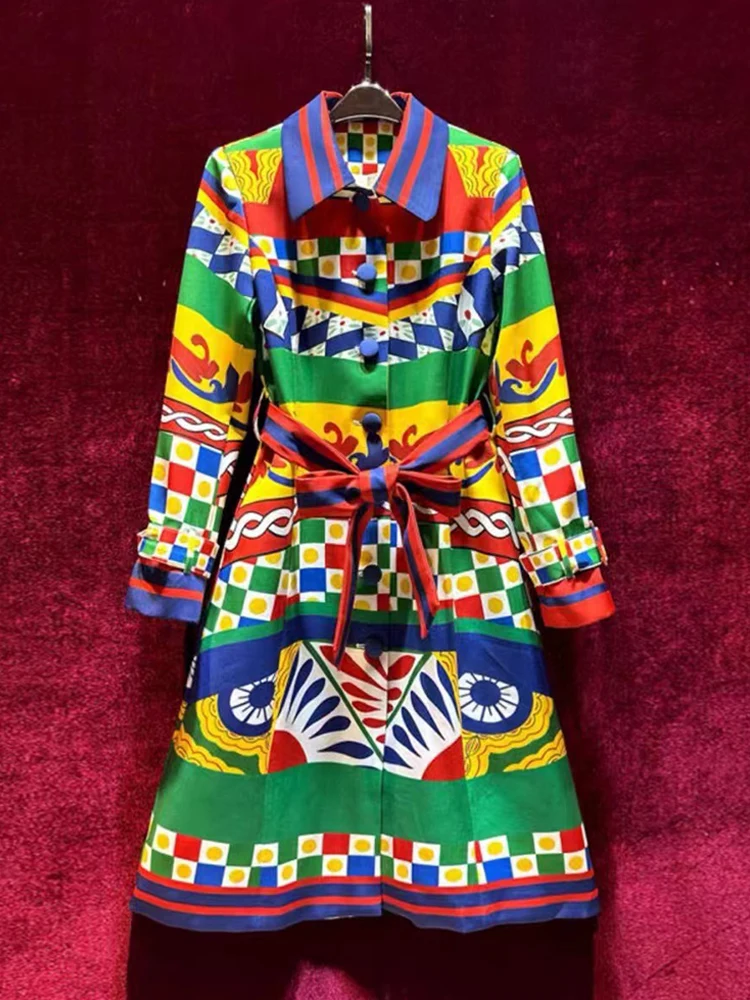 Женское платье-рубашка в горошек с геометрическим принтом