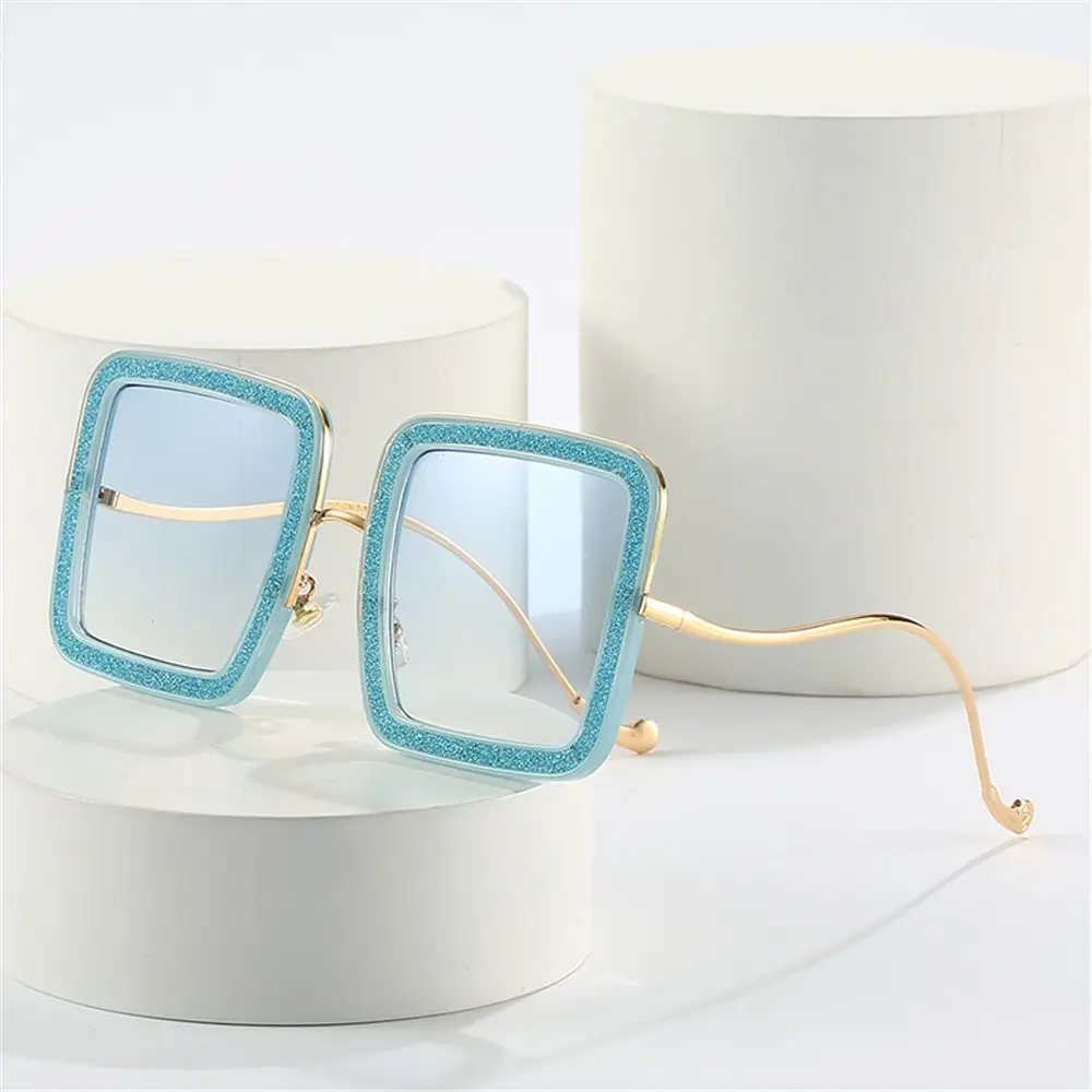 

Fashion Oversized Square Creative Irregular Frame Sunglasses Shiny Diamond Women Sun Glasses Cool Crystal Shades UV400 Eyewear