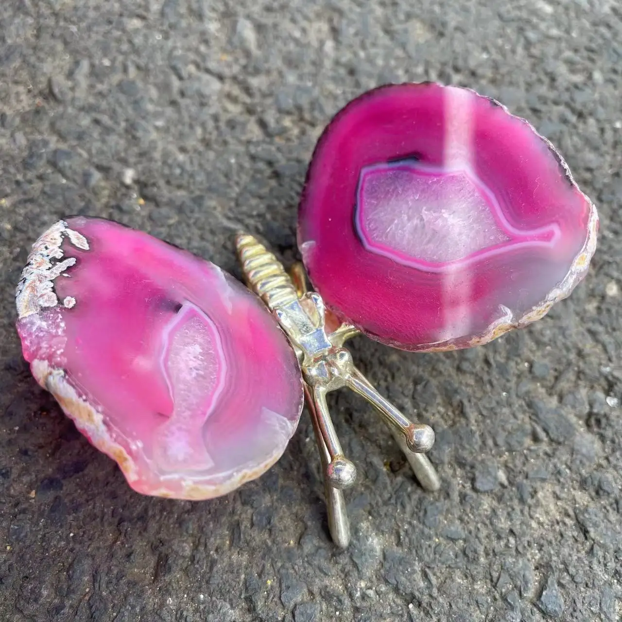 

Natural Pink Agate Butterfly Shape Agates Geode Slice With Hole Reiki Healing Chakra Stone for Home Decoration Finding Mineral