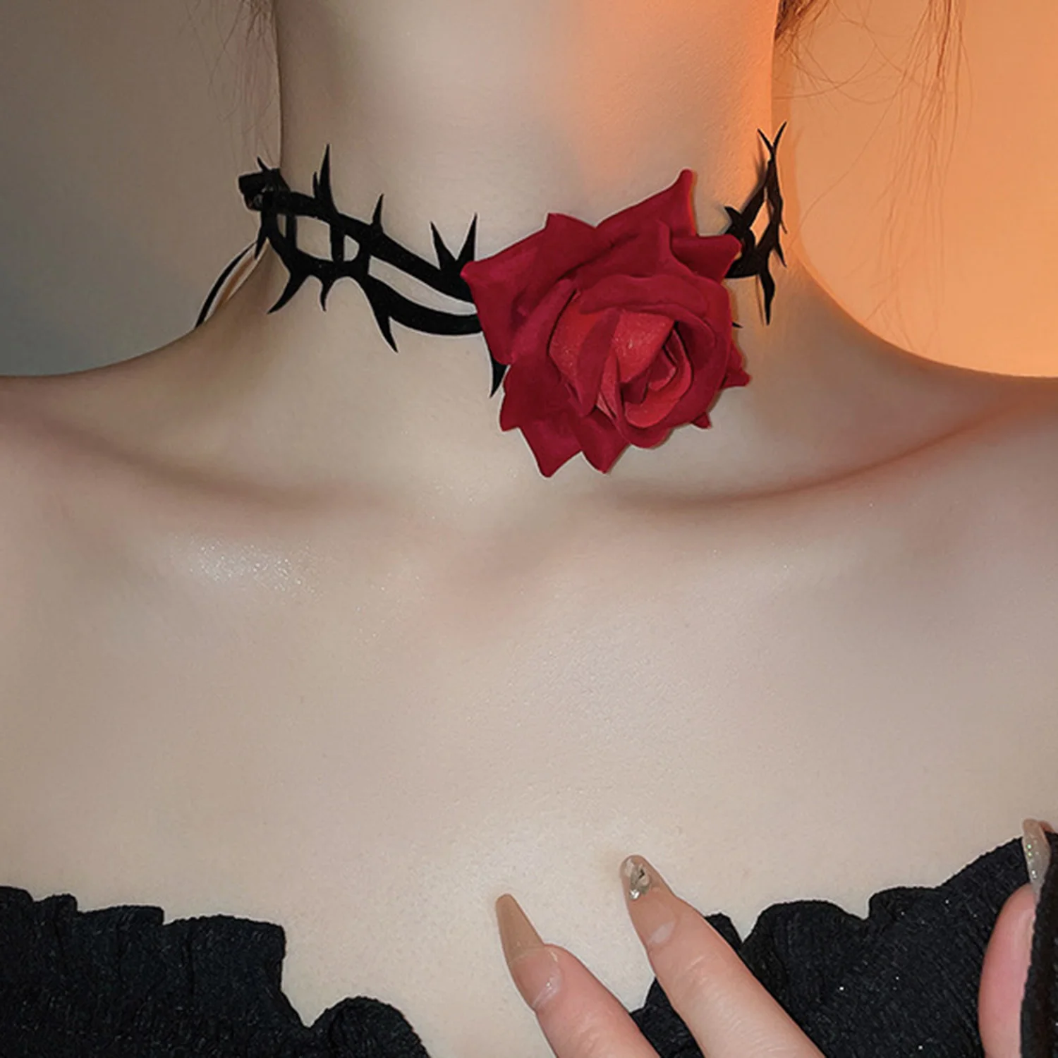 Красное бархатное ожерелье KAIGOTOQIGO