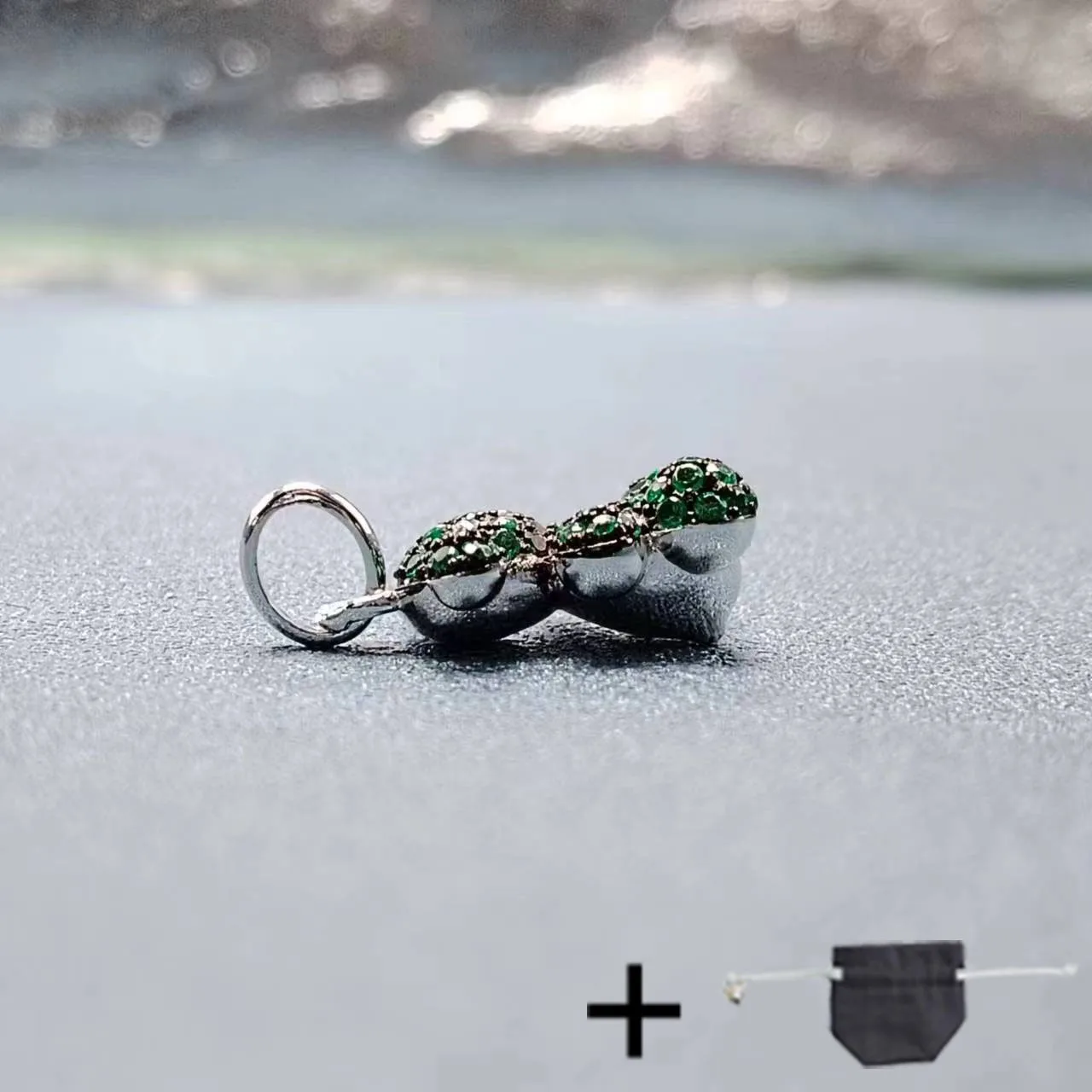 

Женский кулон из серебра 925 пробы, с маленьким кулоном