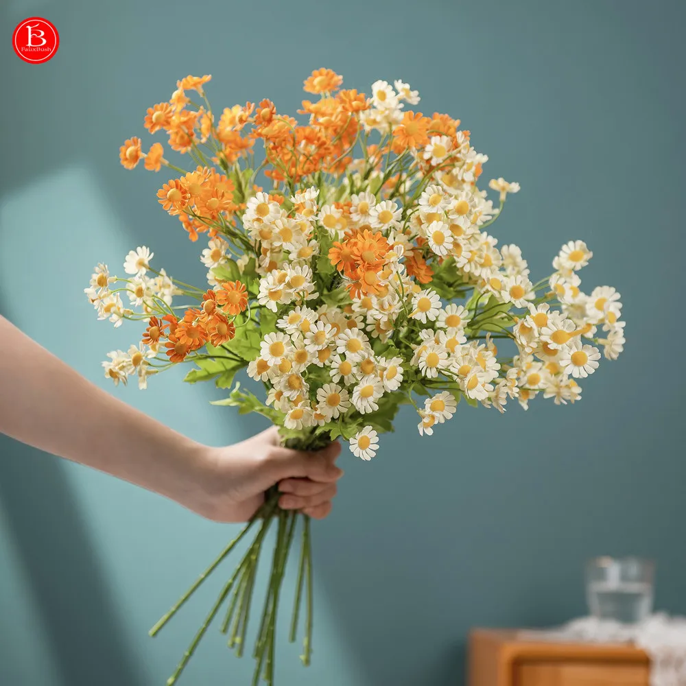 

Artificial Daisy Flowers Outdoor Fake Flower Chamomile for Decoration No Fade Plastic Flower Table Garden Porch Window Box Decor