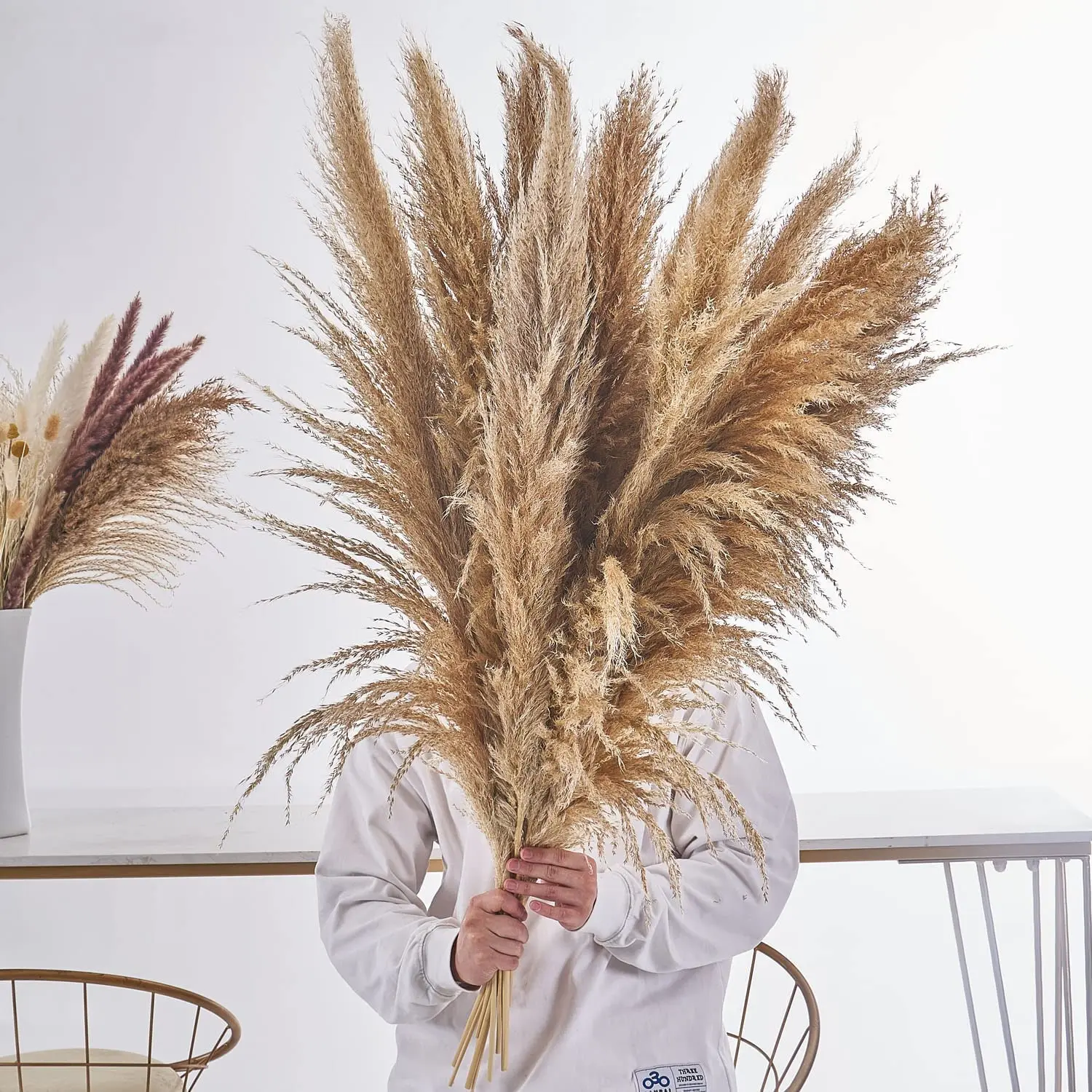 Натуральная сушеная пампасная трава большая пушистая для пола в стиле бохо