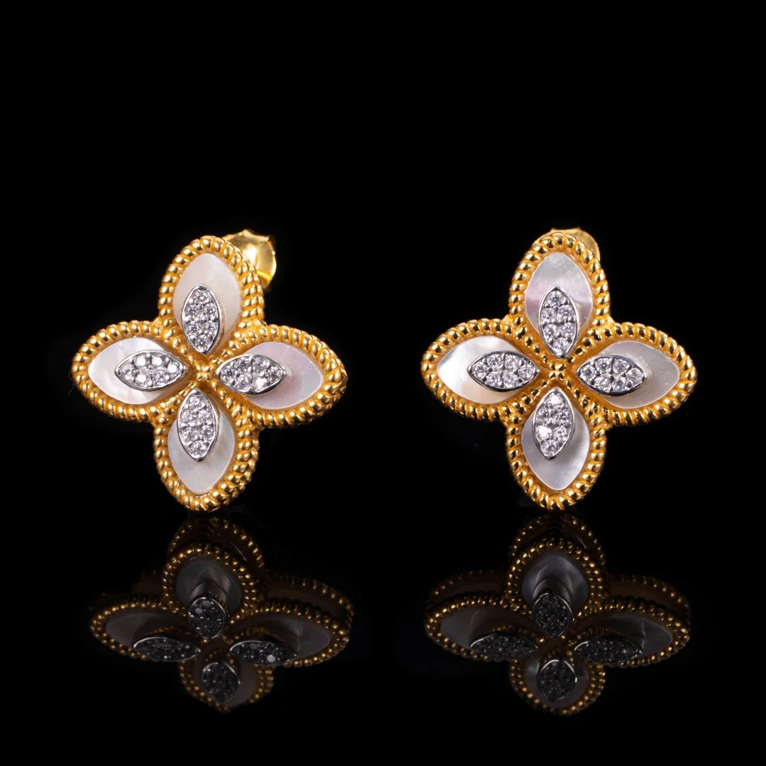 

18K Gold Over Solid Sterling Silver Mother of Pearl Black Agate Petals Clover Flower Stud Earrings C11B2S26169