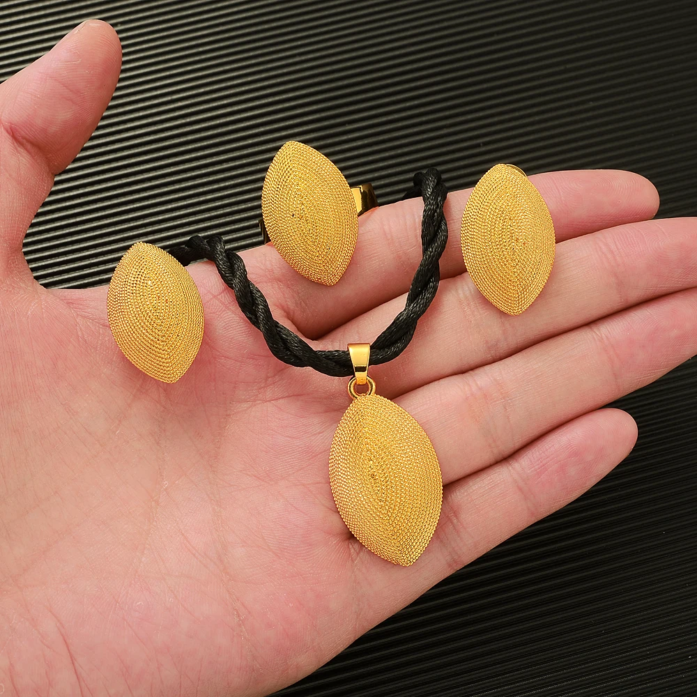 Женский комплект из колье и серёг в этническом стиле |