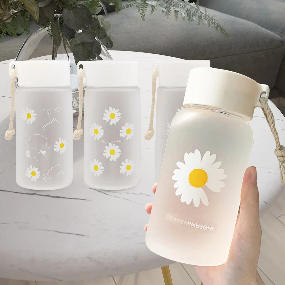 

Little Daisy Water Bottles Transparent Plastic Water Cup with Rope Girl Kawaii Drink Bottle Summer Frosted Water Cup Juice Mug