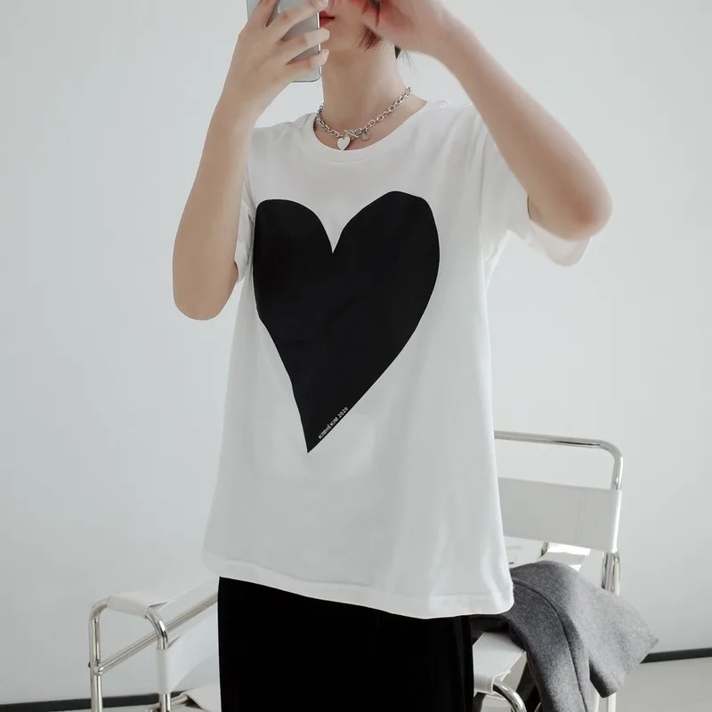 

Big Black Heart Print T Shirts Korean Casual All Match Tees Homewear 2021Women Sping Summer New Loose O Neck Short Sleeve Tops