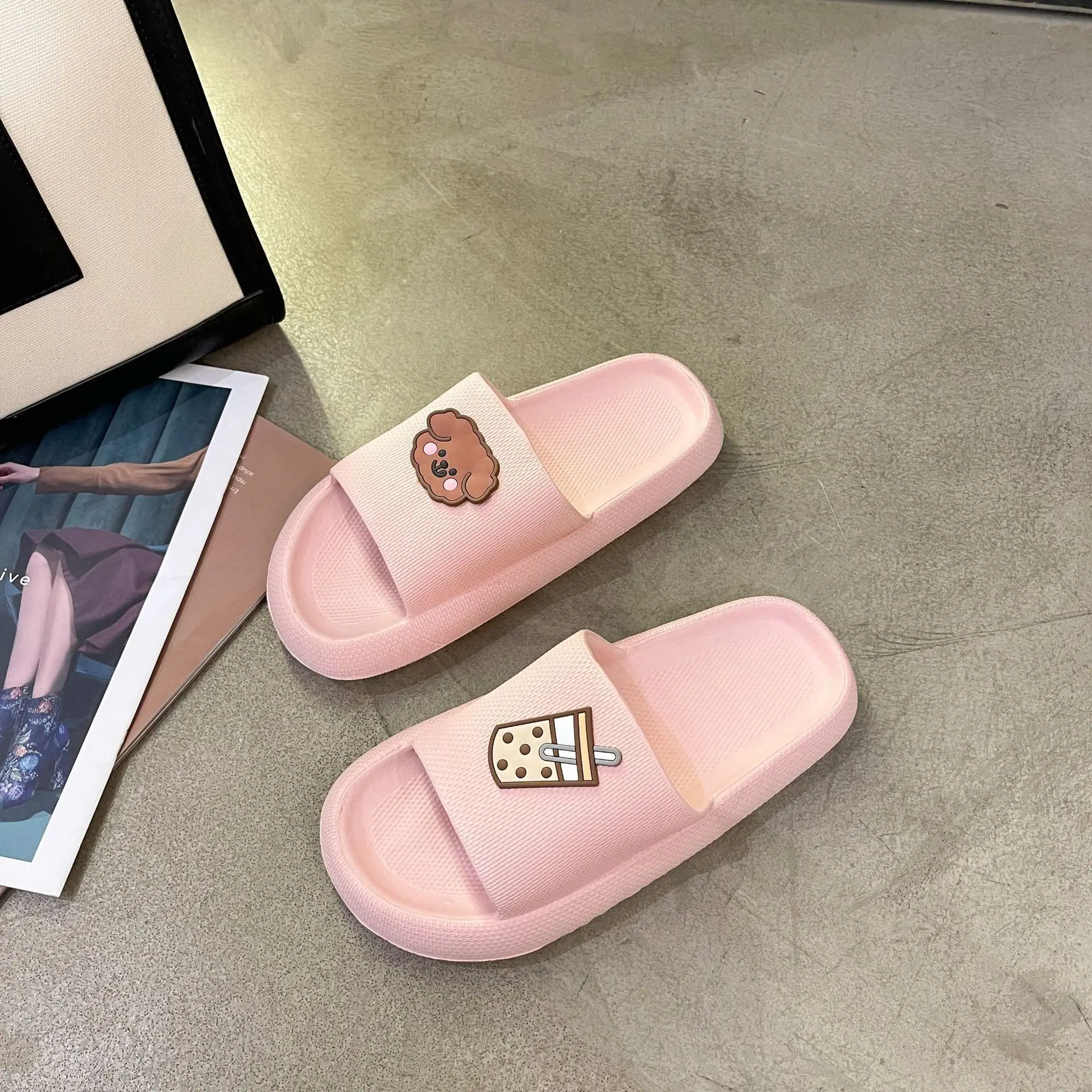2022 feces-feeling bathroom summer indoor and outdoor wear thick bottom female and male non-slip soft household one-word slipper