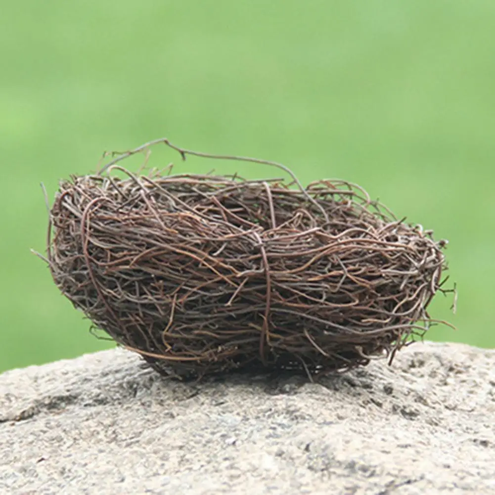 

Artificial Nest Adorable Portable Realistic Egg Decoration Prop Easter Bird Nest Rattan Bird Nest for Patio