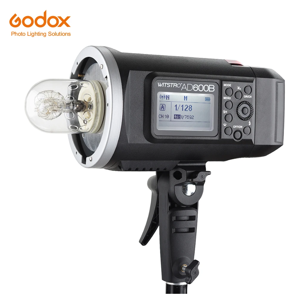 

Godox AD600B GN87 TTL HSS Flash Bowen Mount 1/8000s Built-in Godox 2.4G Wireless X System With 8700mAh Battery For Outdoor Shoot