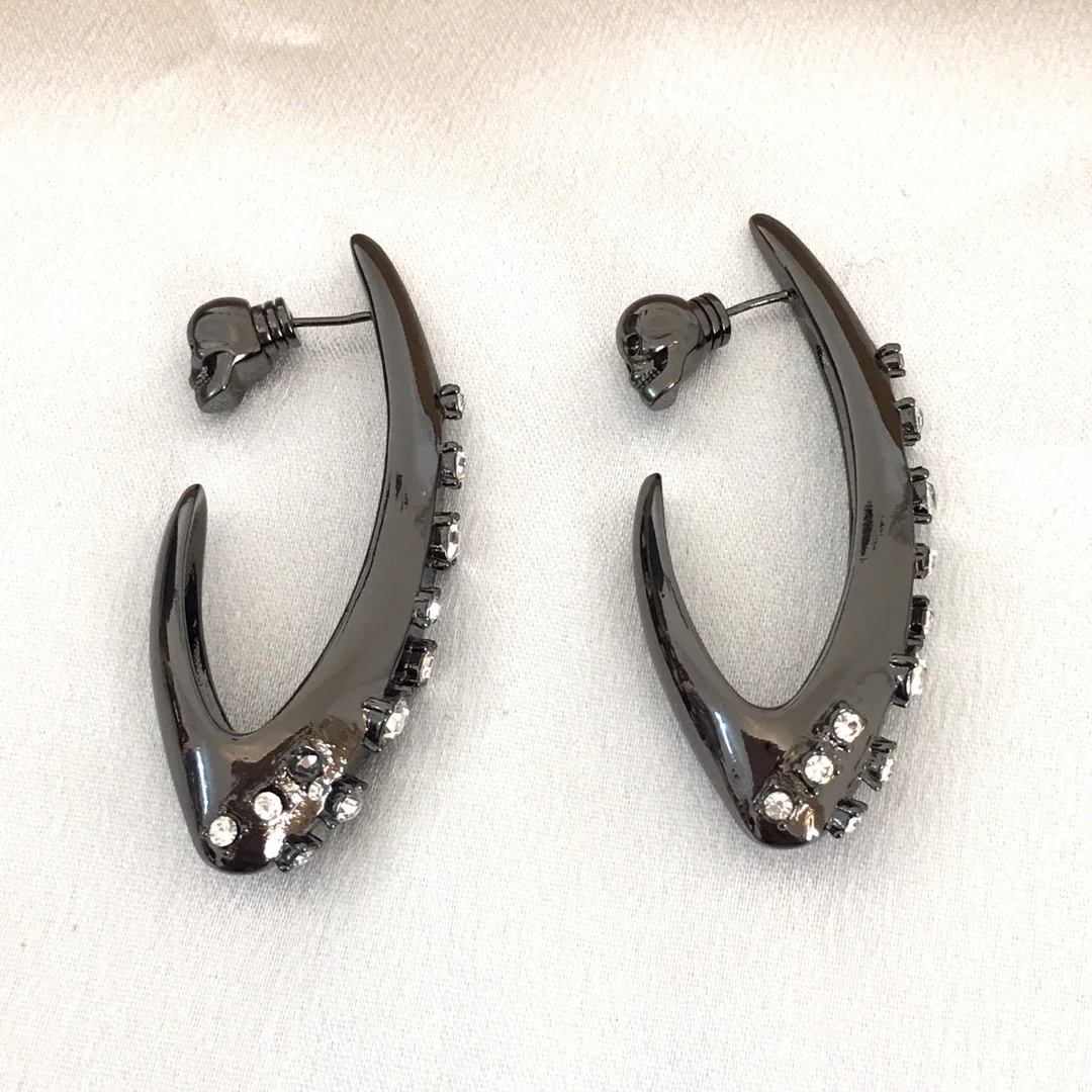 Серьги-кольца с фианитами женские стильные ювелирные украшения в готическом