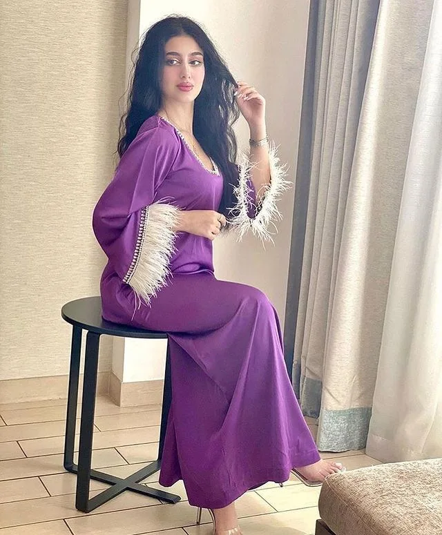 

Elegant Moroccan Kaftan Dress Women 2022 Fashion Feathers Abaya Dubai Muslim Dress Robes Islamic Clothing