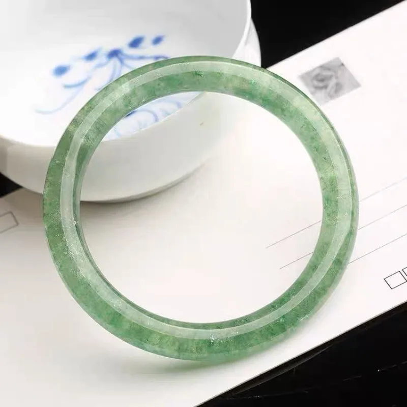 Женский Круглый браслет ручной работы с зеленой клубникой и кристаллами