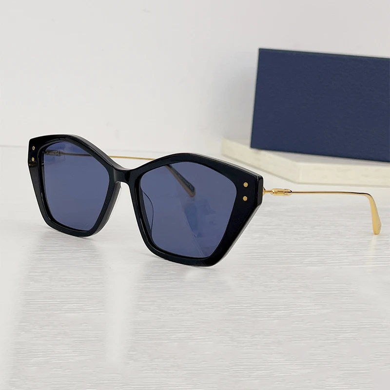 

2023 New Butterfly Frame Fashion Women Sunglasses Classics Brand Designer S1u Vintage Luxury UV 400 Lady Shade Eyeglasses