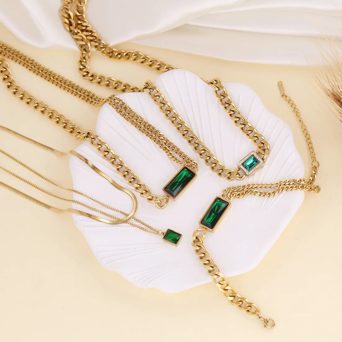 

Punk Vintage Style Fashion Popular Emerald Pendant Collar Chain Necklace Bracelet Cuba Chain Jewelry For Women
