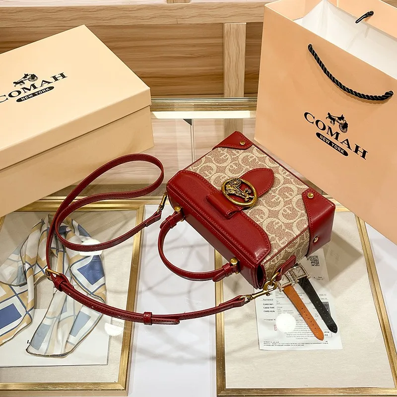 Large Brand Women's Bag Wholesale 2023 New Fashion Versatile Portable Box Makeup Bag Single Shoulder Crossbody Bag