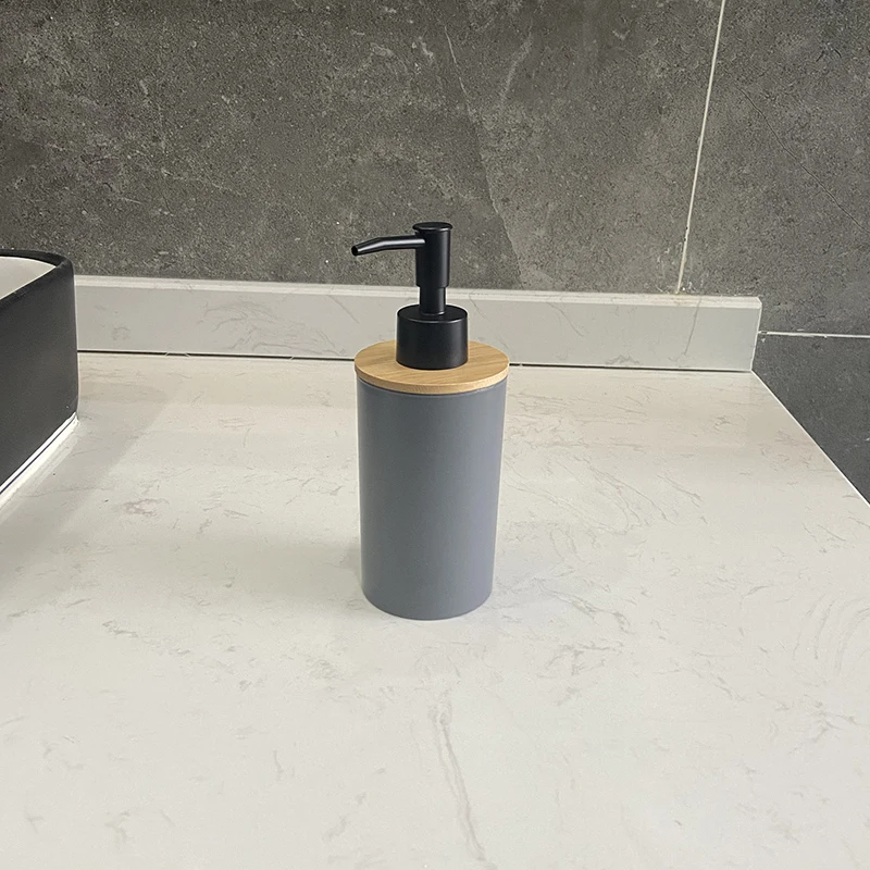 

Пластиковый дозатор мыла YONGYU 320 мл