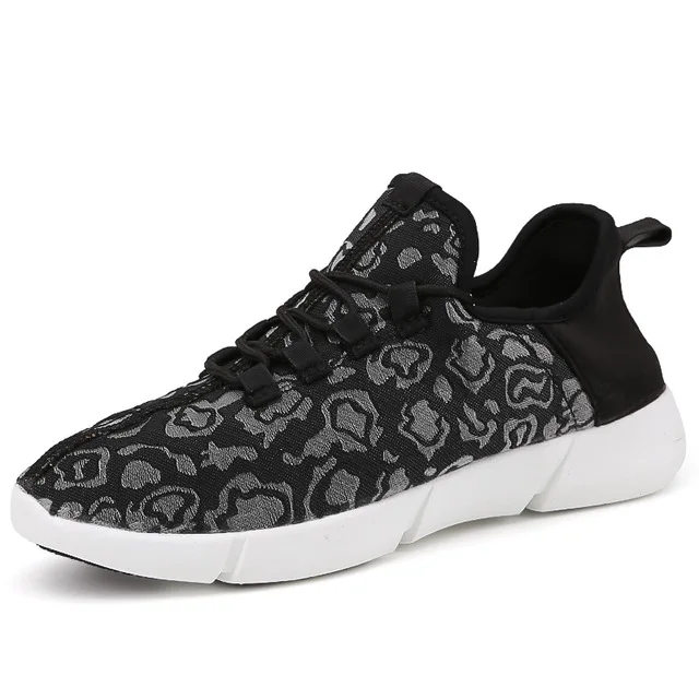 

Summer Boy Luminous Glowing Sneakers Men Women Girls Kids Light Shoes Children Flashing With Light Adults Recharge Shoes