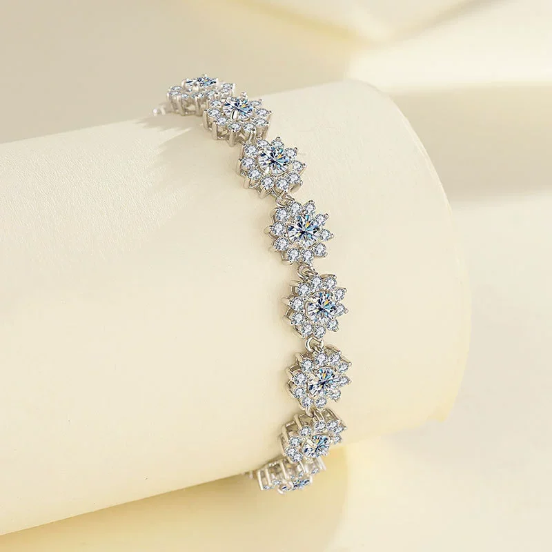 Браслет из серебра 925 ZFSILVER с муассанитом для женщин