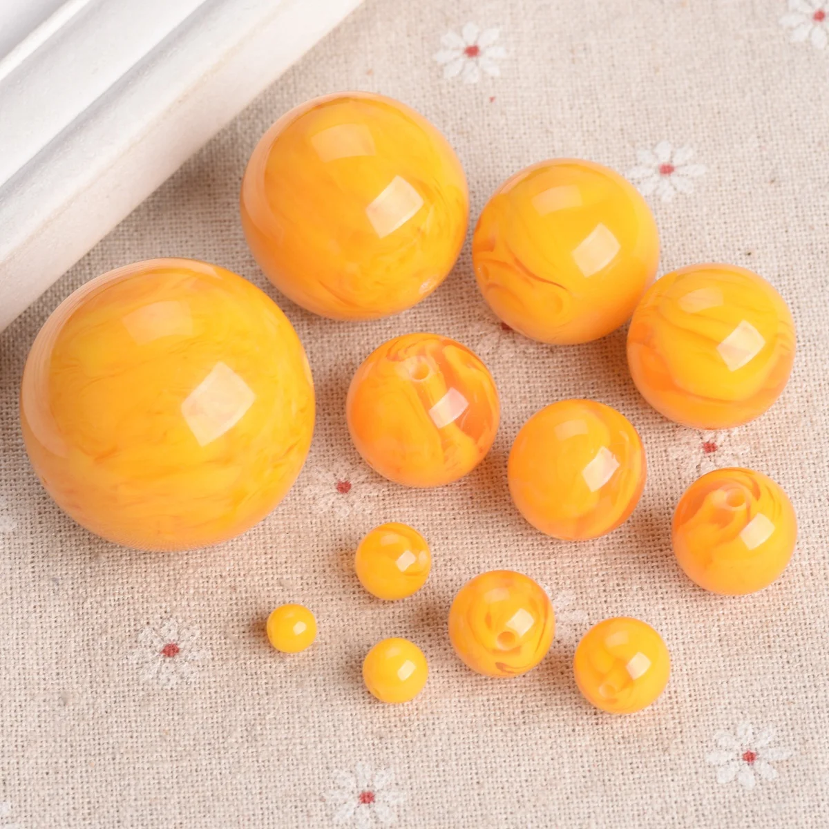 Round Orange Resin Plastic Imitated Amber 6mm 8mm 10mm 12mm 14mm 16mm 18mm 20mm 22mm 25mm 30mm 38mm Loose Beads DIY Jewelry