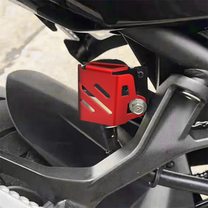 Фото Для TIGER 800 XC/XR Sport 660 Trident 660 DAYTONA 675 R 765 Street Triple R Защитная крышка бака задней тормозной жидкости Чашка бака №3