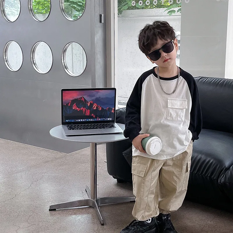 

Детская футболка с длинным рукавом, круглым вырезом и надписью