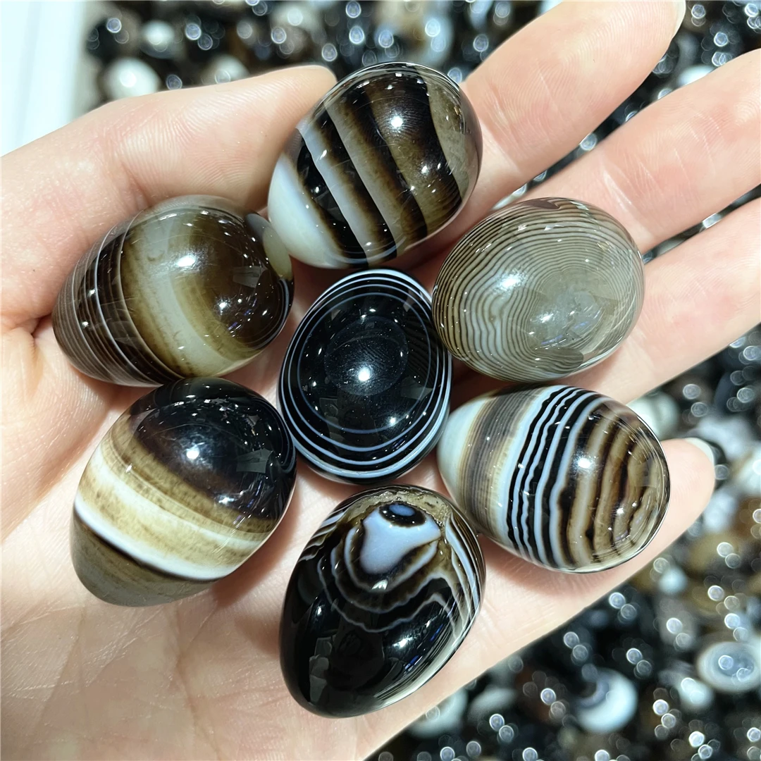 

Натуральное Красное и черное Бандажное агатовое полированное мини-яйцо маленькие камни ремесла красота массаж Рейки Чакра украшения крист...