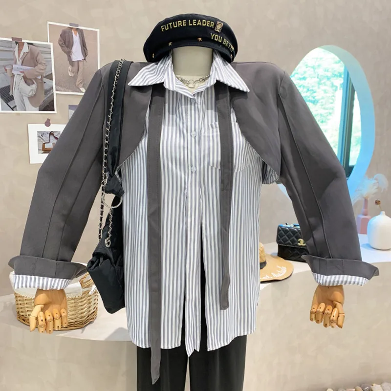 

Niche Design New Women's Clothing 2022 Spring Design Stripe Stitching Fake Two Pieces Shirt Coat Casual Tops Blusa Feminina