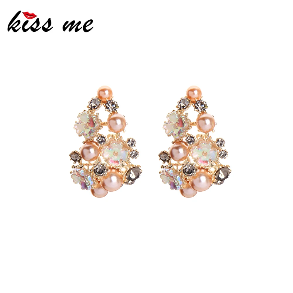 

Женские серьги-гвоздики из смолы, с жемчугом и кристаллами