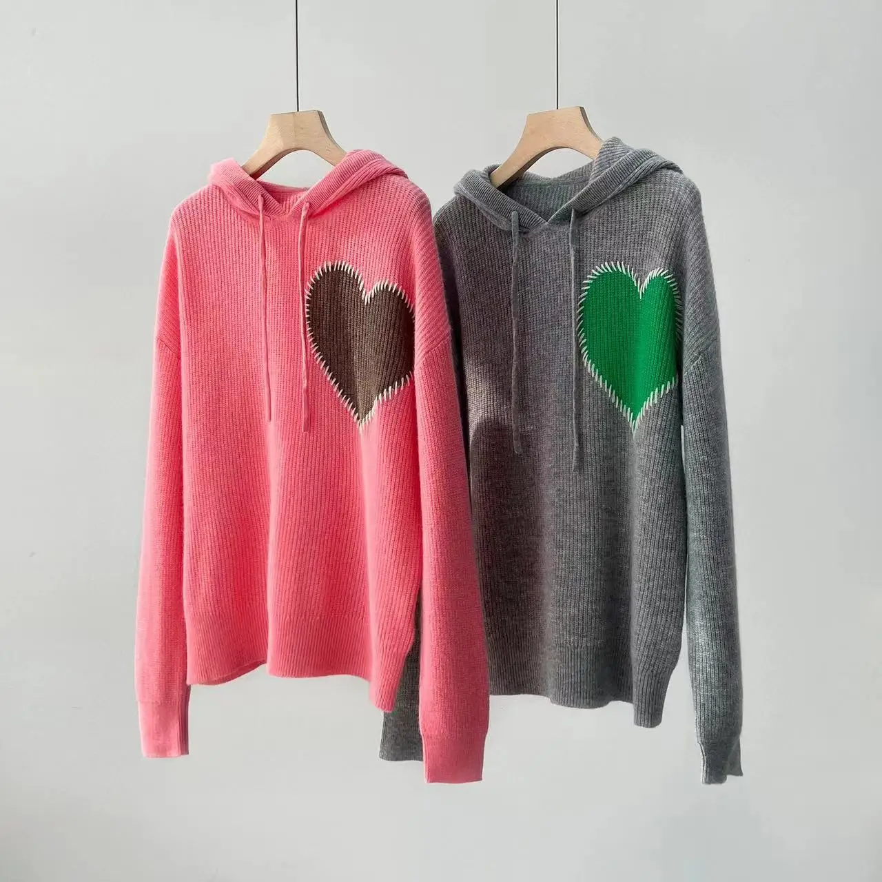 

Женский трикотажный свитер с вышивкой, кашемировый пуловер с капюшоном, лето 2022