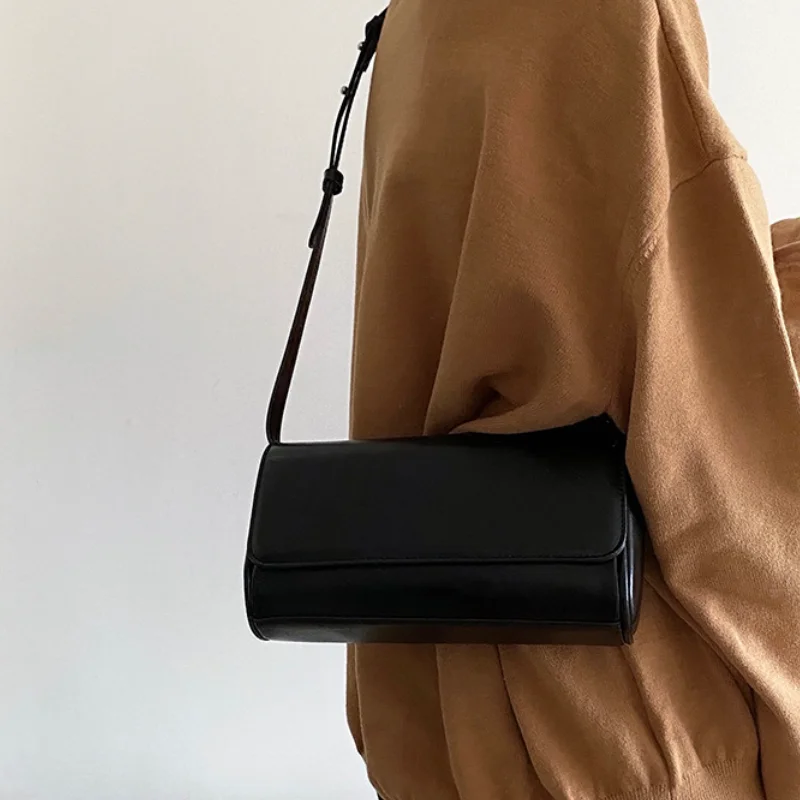 

2022 New Korean Fashion Retro PU Leather Messenger Shoulder Bag for Women Female Ladies Baguette Bags Tote Evening Purse Handbag
