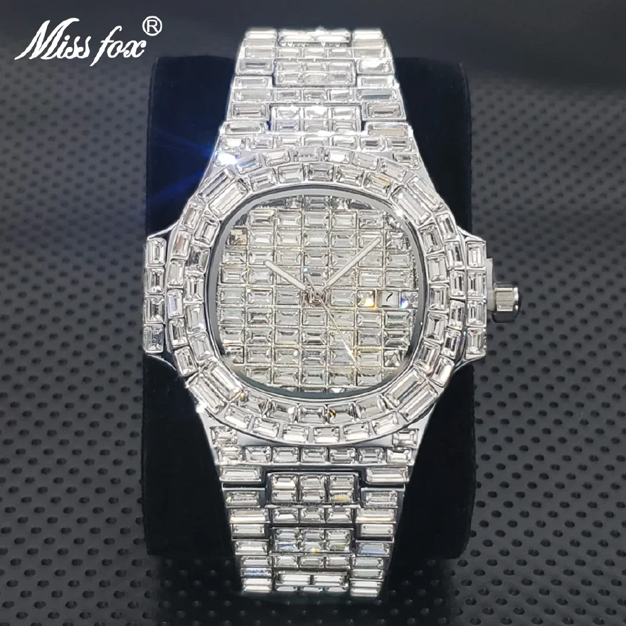 

Luxury Men's Diamond Watch Fashion Crystal Jewelry Silver Quartz Watches Hip Hop Iced Out Rhinestone Steel Band Waterproof Clock