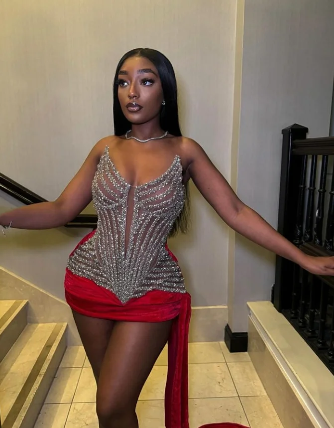 Женское Короткое платье со стразами блестящее Прозрачное с U-образным вырезом и