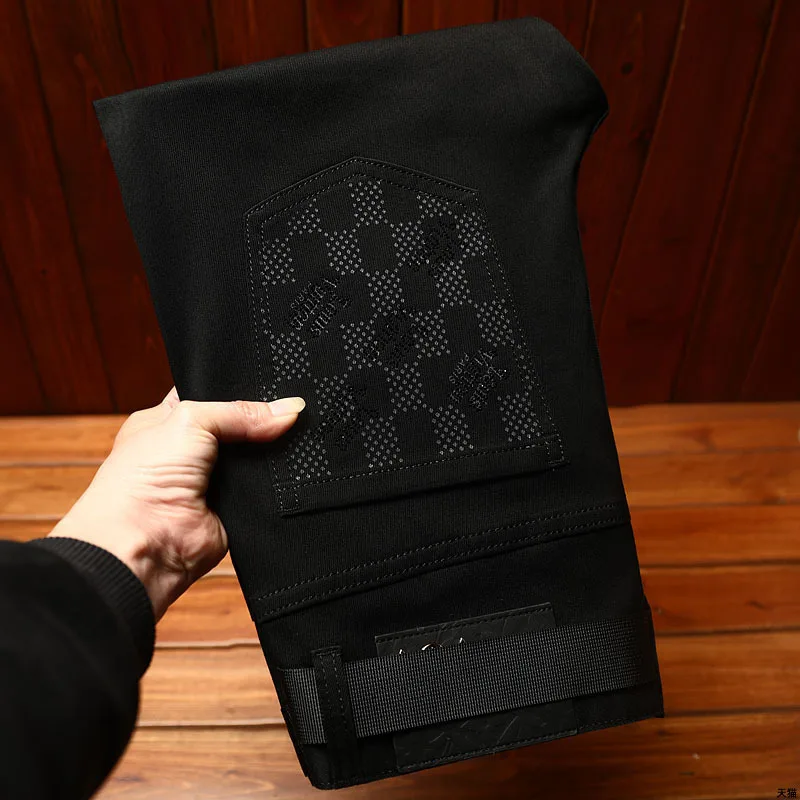 Джинсы мужские