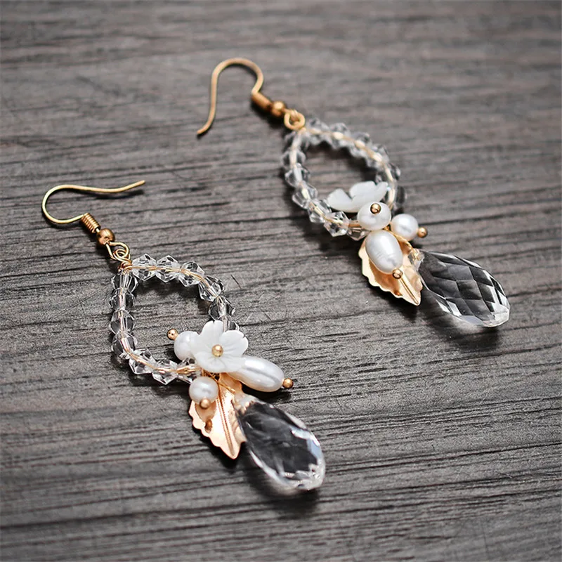 Повязка на голову женская с жемчугом и цветами золотого цвета | Украшения