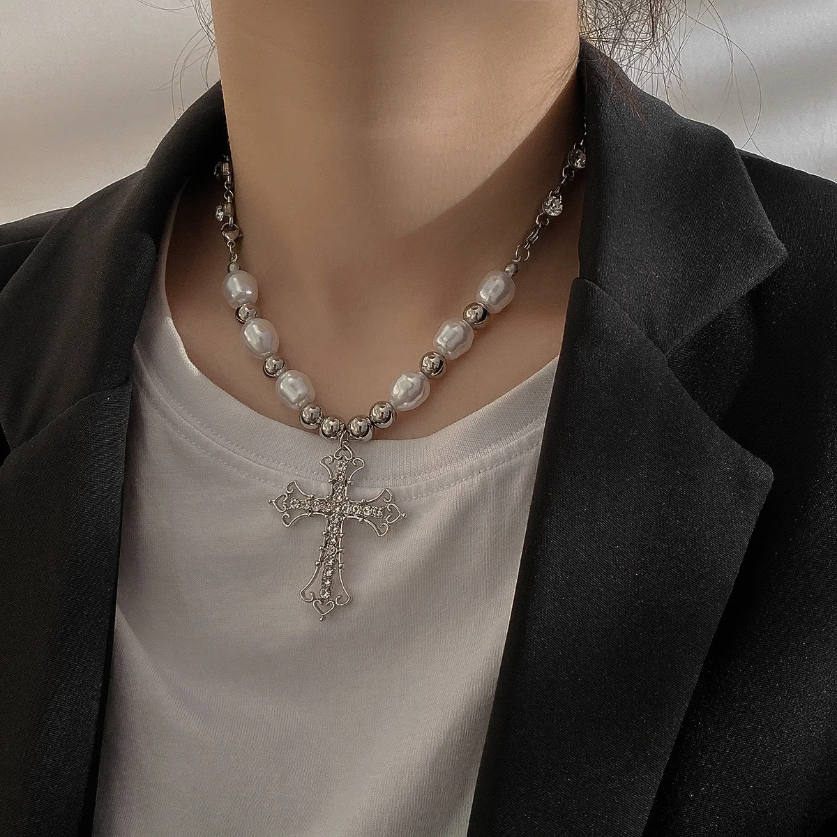 Trendy Pearl Punk Necklaces Inlay Pendant Sliver Plated Stainless Steel Cross Hip-Hop Necklace For Women And Men
