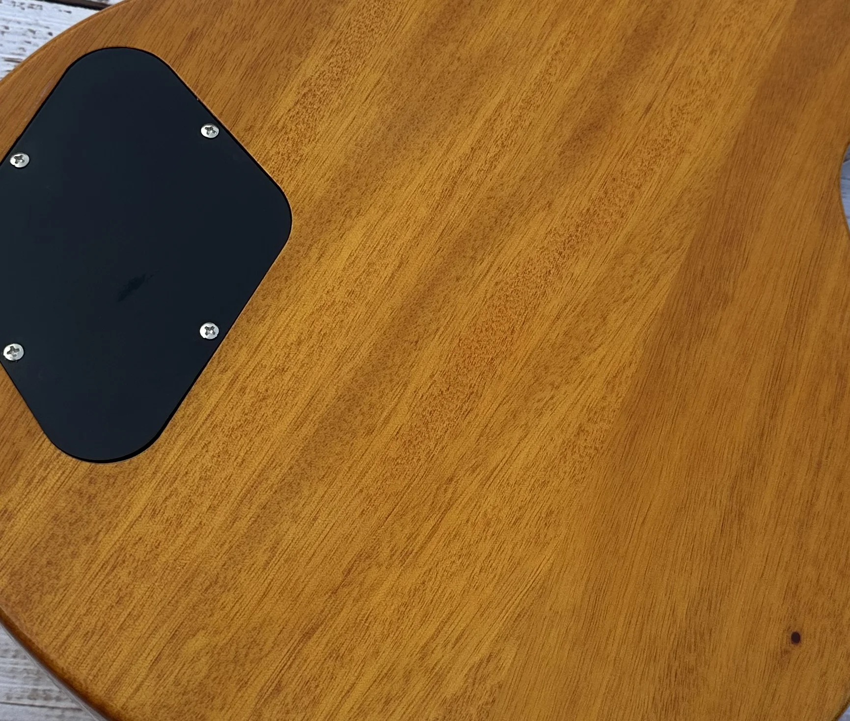 Стандартная электрическая гитара золотистая пикап p90 значок подписи фотовспышка