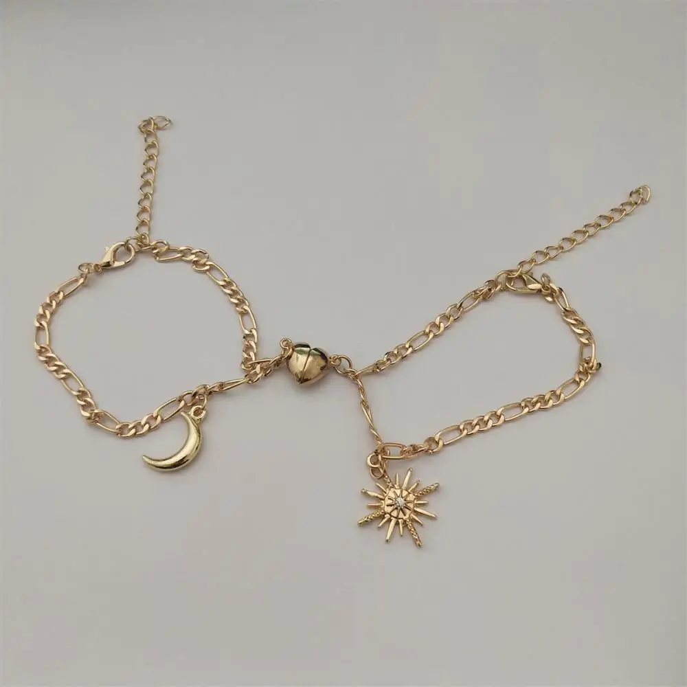 

Fashion Simple Heart Shape Magnetic Couple Bracelet Silver Color Personality Vintage Women Man Promise Bracelet Lover Jewelry