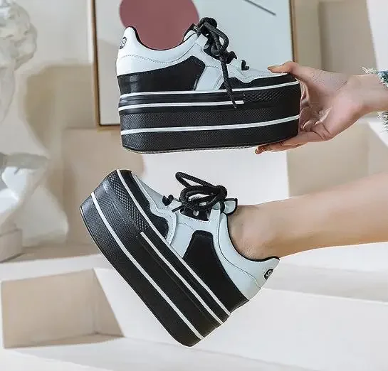 Кроссовки на танкетке высочайшего качества 11 см массивная обувь женские