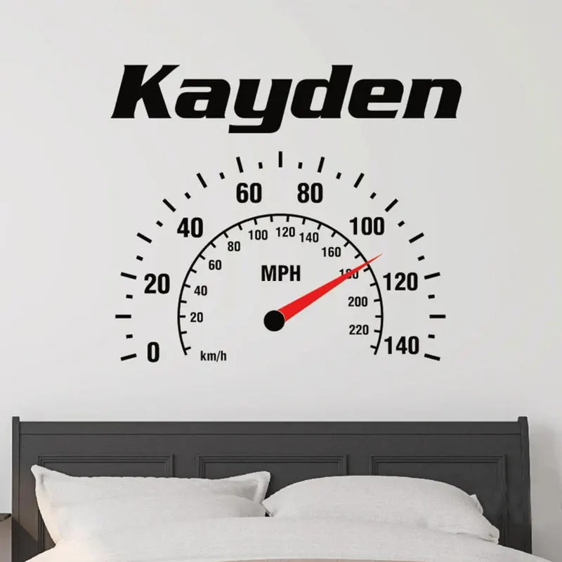 Виниловая наклейка на стену со спидометром и именем мальчика, G156