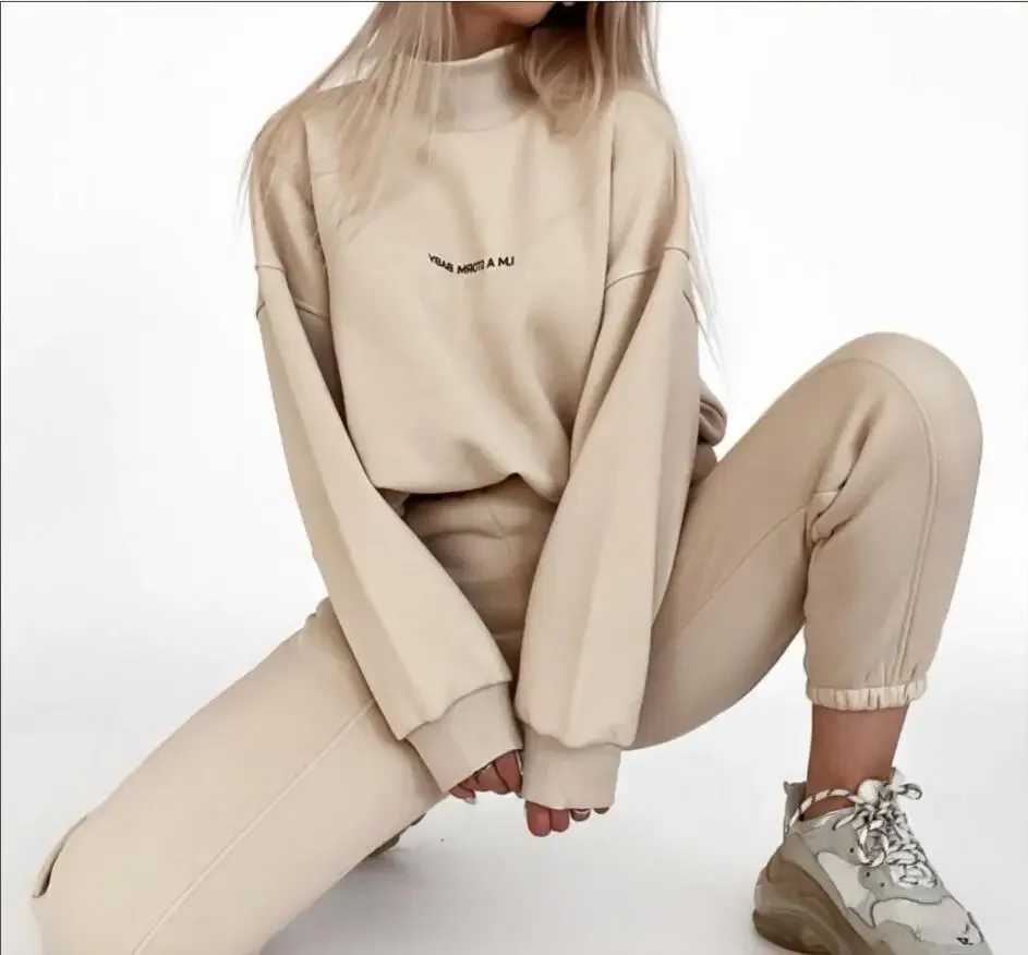 Весенний свитшот с длинным рукавом и высоким воротником принтом повседневный