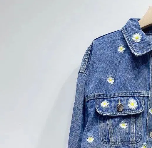 

Women Jacket Single Breasted Pockets Daisy Decoration Long Sleeve Turn-down Collar Denim Coat