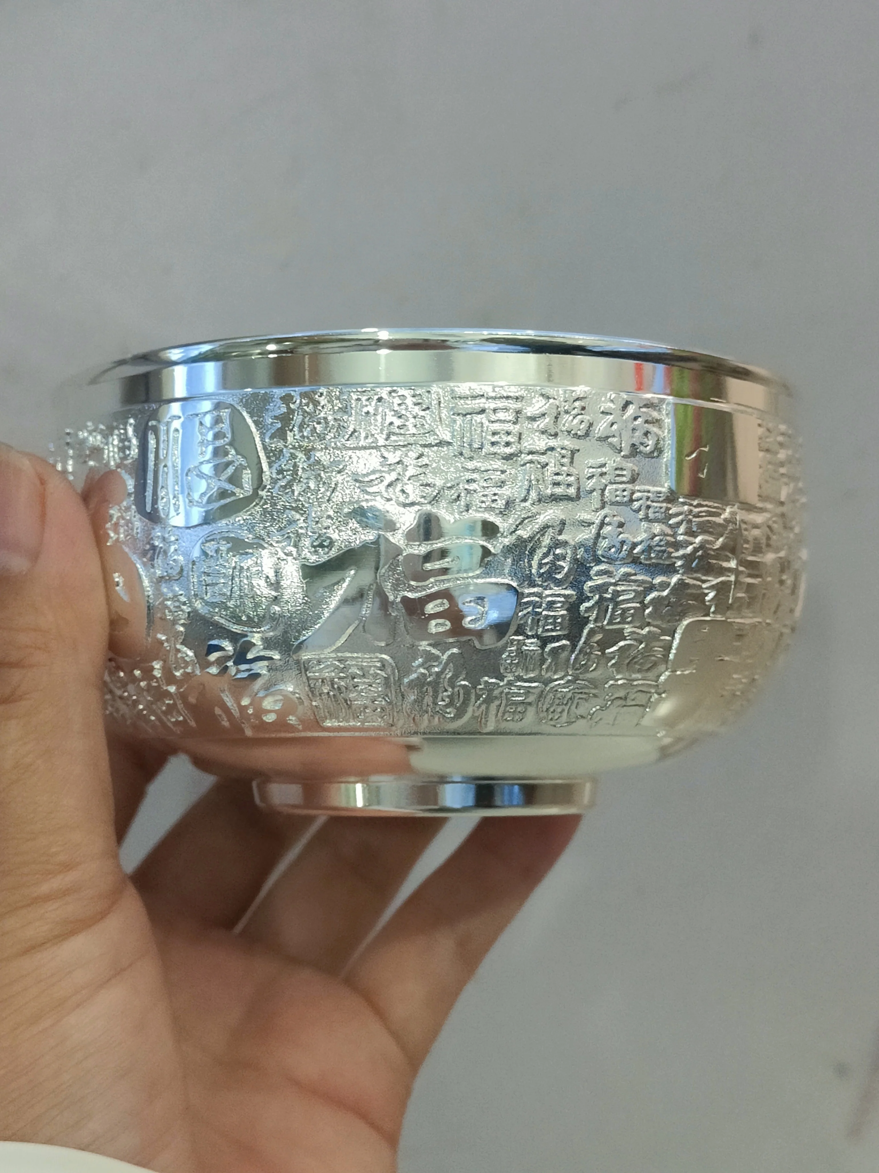 Китай. Индивидуальное классическое серебряное украшение Momofuku маленькое