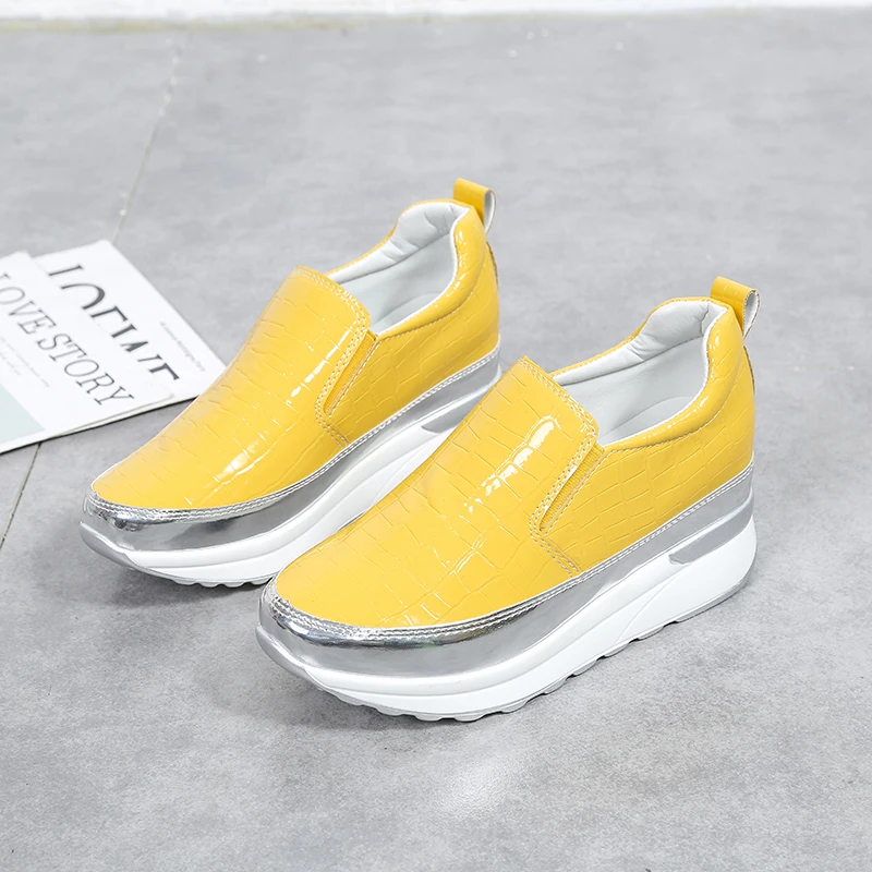 

Туфли женские на платформе, серебристые, без застежки, на плоской подошве