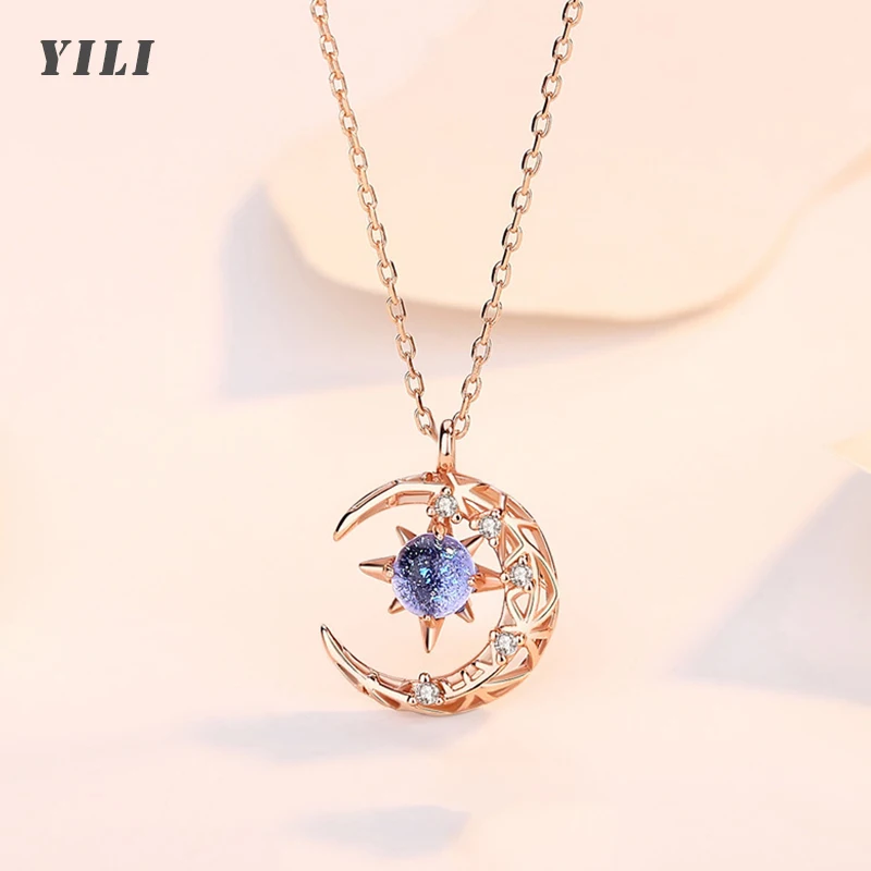 Женское колье с подвеской в виде звезд и Луны |