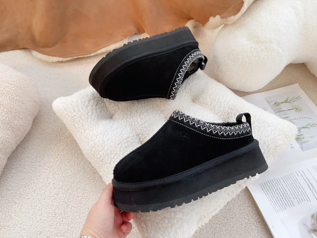 

2023 Ankle Flat Shoes Women's Snow Boots Suede Plush Warm Snow Boots Tazz Super Mini Luxury Brand Chelsea Ladies High Heels