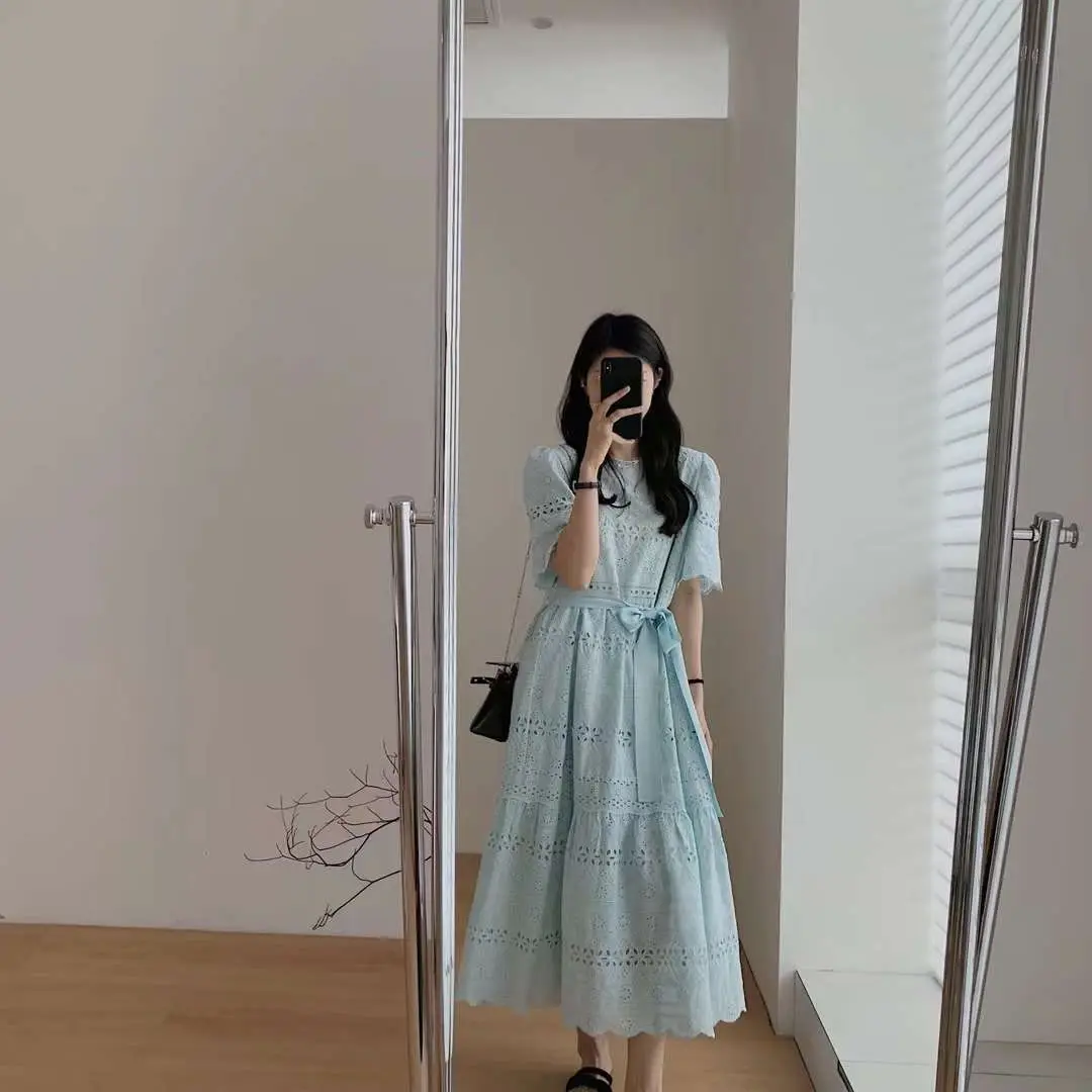 South Korea's chic summer vacation retro elegant French lace hollow out in the heavy industry with long dress
