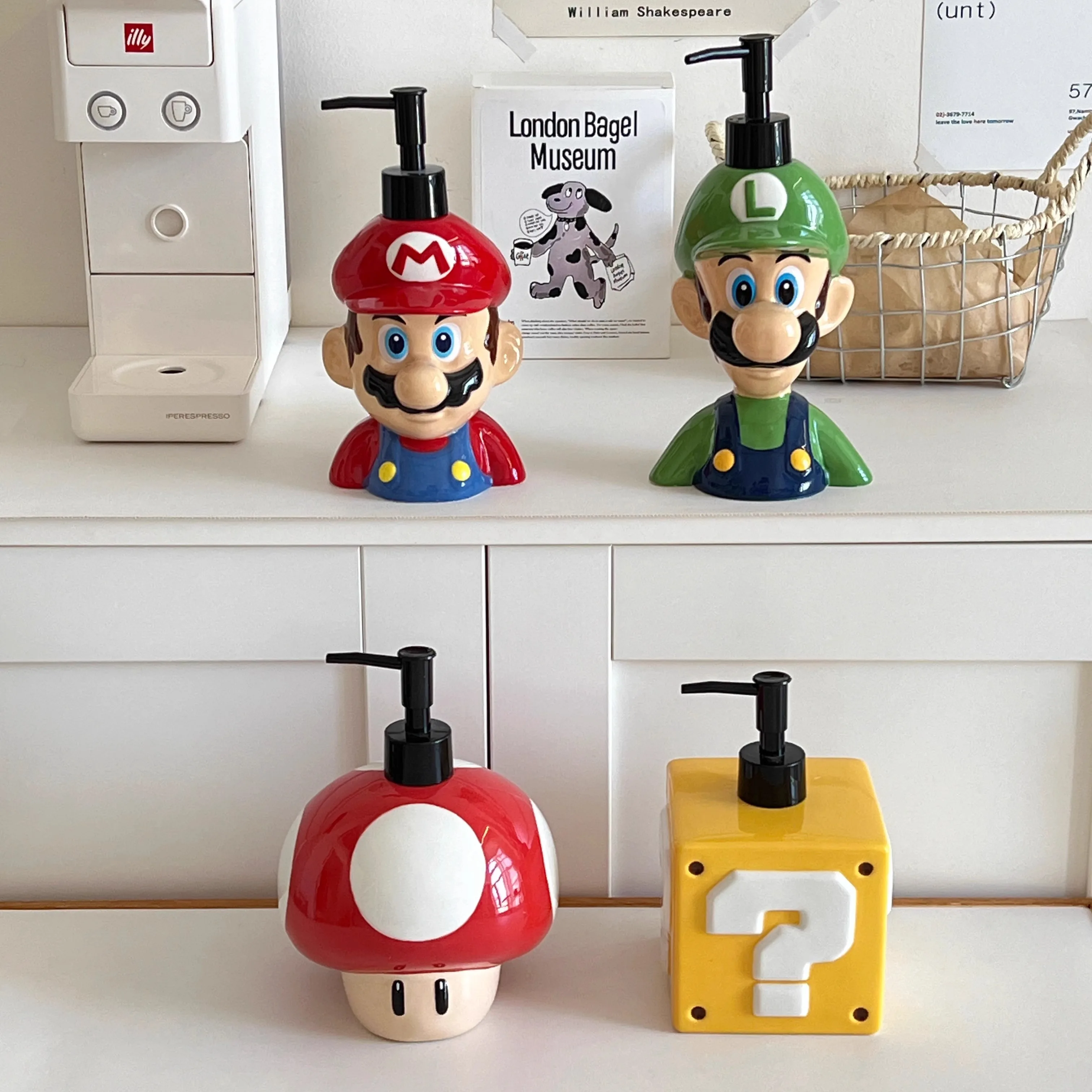 Фото Пресс-бутылка Super Mario, гель для душа, пустая бутылка, дезинфицирующее средство для рук, отдельная бутылка, креативный мультяшный подарок, принадлежности для ванной комнаты №3