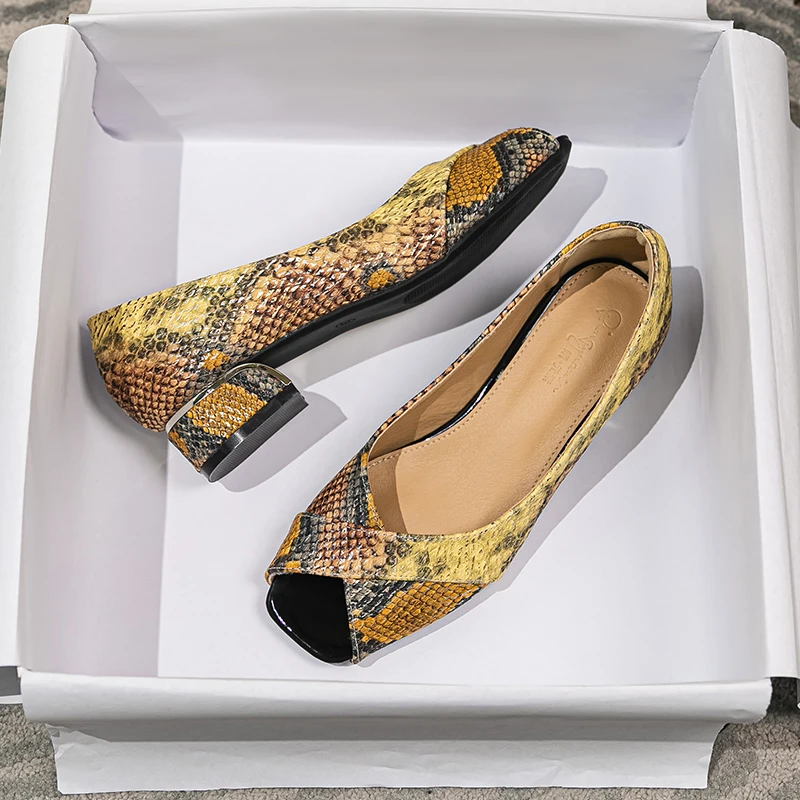 

2022 New Ladies Sandals Summer Ladies Sexy Square Heel Casual Leather Casual High Heels Shoes Snakeskin Open Toe High Heels