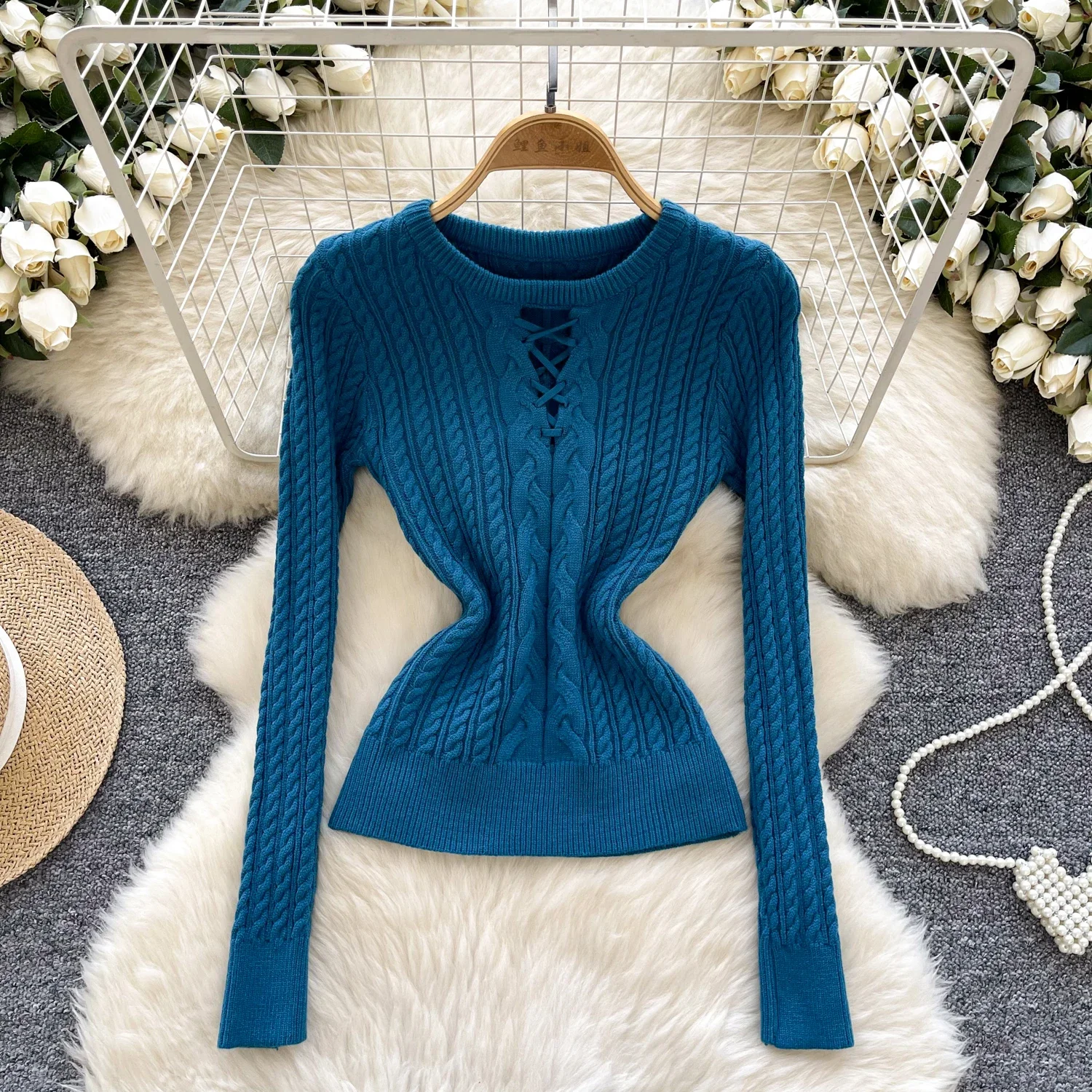 Женский базовый винтажный свитер с длинным рукавом и круглым вырезом шикарный